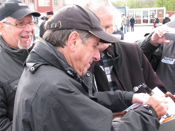 Jean Ragnotti a signé l'autographe pour CB-CLUB